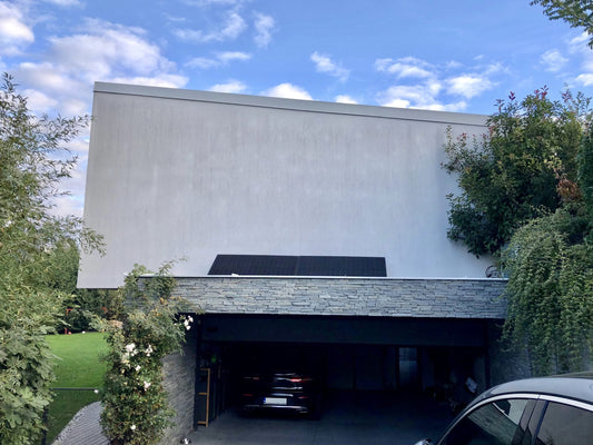 Zijn zonnepanelen met stekker interessant voor mij of niet?